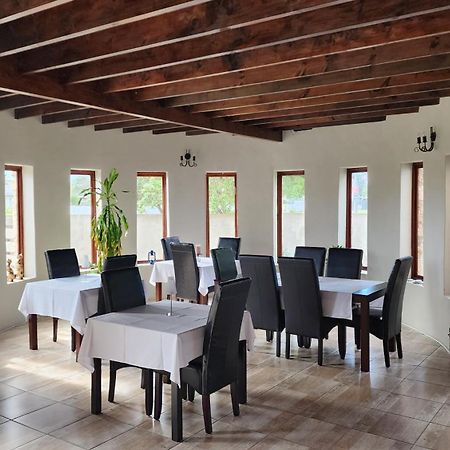 Stonehouse On Main Hotel Struisbaai Bagian luar foto
