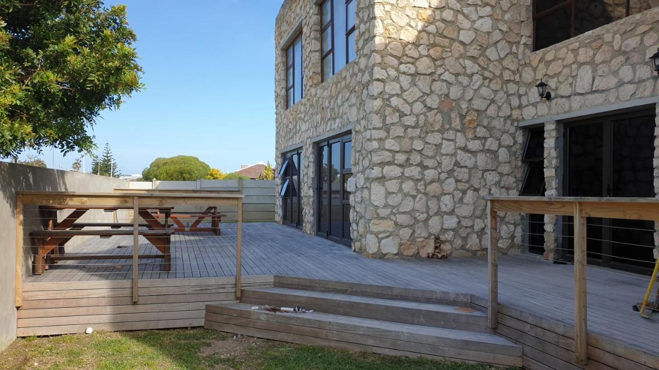 Stonehouse On Main Hotel Struisbaai Bagian luar foto