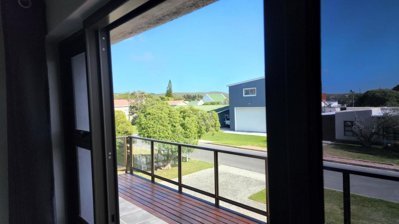 Stonehouse On Main Hotel Struisbaai Bagian luar foto
